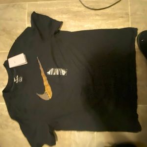 Brand New Nike Men's Tee